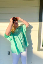 Load image into Gallery viewer, Mint Mojito Wrinkle Gauze Top