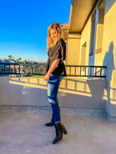 Load image into Gallery viewer, Power Hour Black Pleated Kimono Blouse