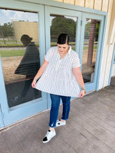 Load image into Gallery viewer, Back To The Basics Black & White Stripe Top