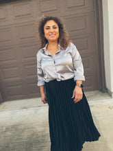 Load image into Gallery viewer, Velvet Pleated Skirt with Elastic Waist Band