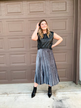 Load image into Gallery viewer, Velvet Pleated Skirt with Elastic Waist Band