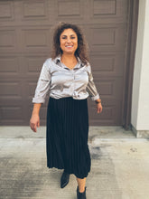 Load image into Gallery viewer, Velvet Pleated Skirt with Elastic Waist Band