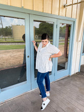 Load image into Gallery viewer, Back To The Basics Black & White Stripe Top