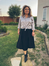 Load image into Gallery viewer, Velvet Pleated Skirt with Elastic Waist Band