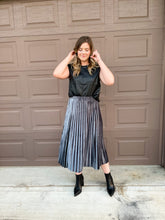 Load image into Gallery viewer, Velvet Pleated Skirt with Elastic Waist Band