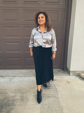 Load image into Gallery viewer, Velvet Pleated Skirt with Elastic Waist Band