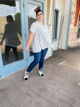 Load image into Gallery viewer, Back To The Basics Black & White Stripe Top
