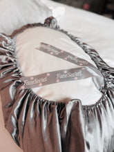 Load image into Gallery viewer, Face Secret Hotel Travel Slipover Pillowcase