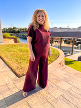 Load image into Gallery viewer, The First Class Set In Burgundy