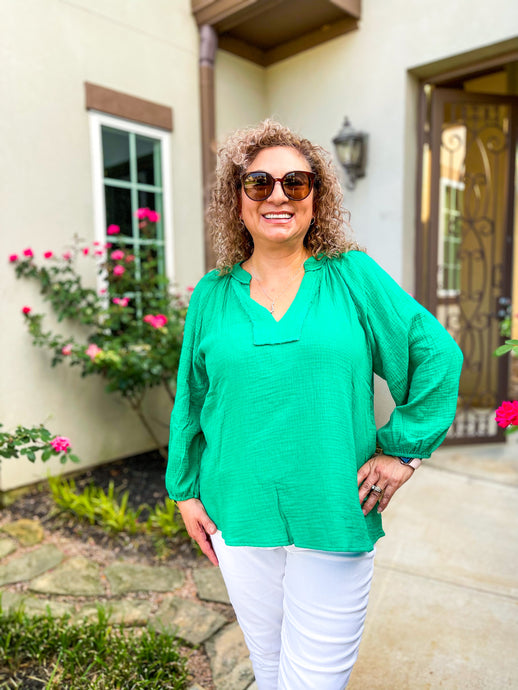 Bring on the Bubbly V-Neck Gauze Top in Kelly Green
