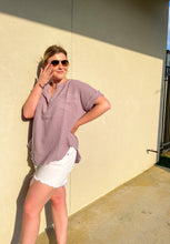 Load image into Gallery viewer, Summer Loving Gauze top in Lilac