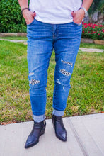 Load image into Gallery viewer, Maddy Kancan Black &amp; White Leopard Patch Mid Rise Light Wash Jeans