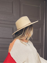 Load image into Gallery viewer, Diana Light Tan Felt Hat