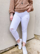 Load image into Gallery viewer, Sam Kancan White Stretchy Mid Rise Distressed Ankle Skinny Jeans